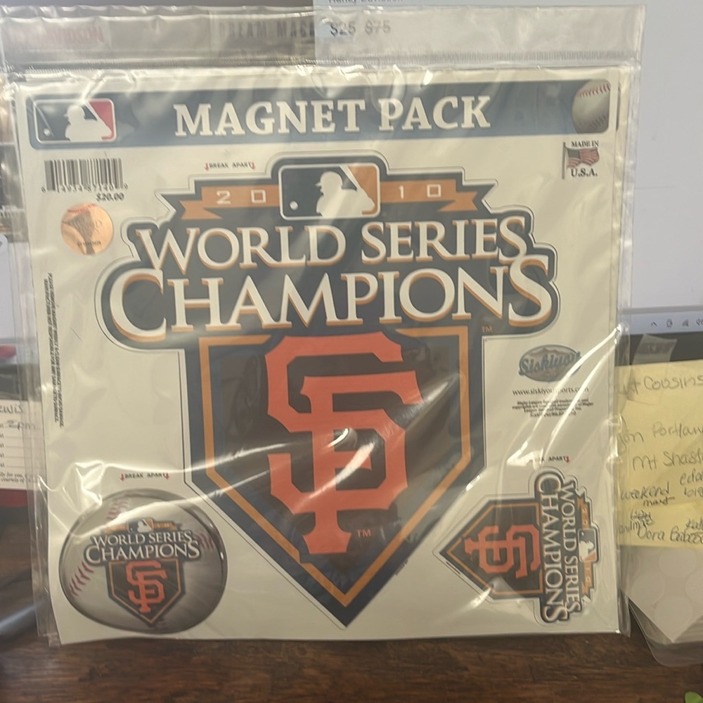 2010 World Series SF Giants Magnet Pack